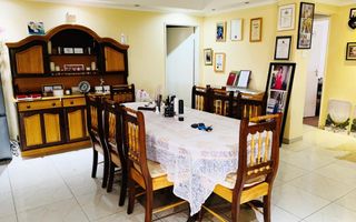 5 Bedroom House For Sale in Hochlandpark