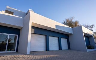 7 Bedroom House For Sale in Auasblick