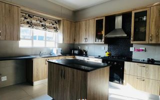 4 Bedroom House For Sale in Elisenheim