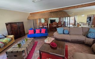 4 Bedroom House For Sale in Henties Bay Central, Henties Bay