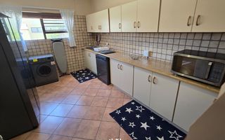 4 Bedroom House For Sale in Henties Bay Central, Henties Bay