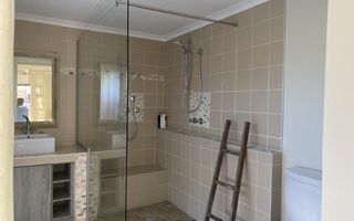 7 Bedroom House For Sale in Out Of Nature Estate