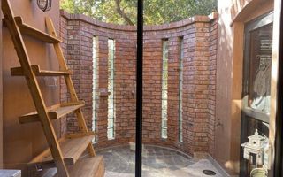 7 Bedroom House For Sale in Out Of Nature Estate