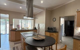 3 Bedroom House For Sale in Luxury Hill, Windhoek