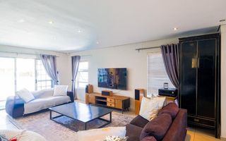 House For Sale in Kleine Kuppe, Windhoek