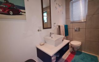 2 Bedroom House For Sale in Omeya Golf Estate