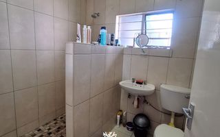 2 Bedroom Apartment/Penthouse For Sale in Klein Windhoek