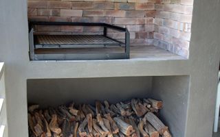 2 Bedroom Townhouse For Sale in Windhoek Central, Windhoek