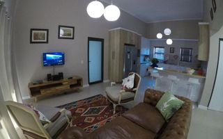 2 Bedroom Townhouse For Sale in Windhoek Central, Windhoek