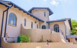 4 Bedroom House For Sale in Ludwigsdorf, Windhoek
