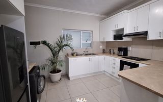 1 Bedroom Apartment/Penthouse For Sale in Pioniers Park