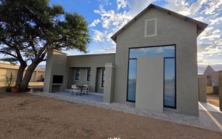 2 Bedroom Townhouse For Sale in Omeya, Windhoek