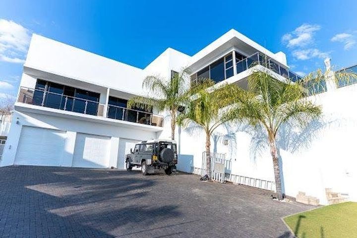 4 Bedroom House For Sale in Auasblick, Windhoek