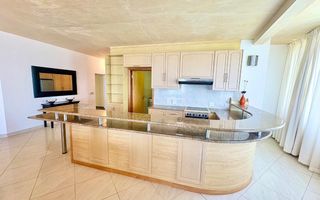 3 Bedroom Apartment/Penthouse To Rent in Swakopmund Central,...