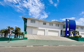 3 Bedroom Apartment/Penthouse To Rent in Swakopmund Central,...