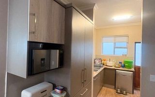 3 Bedroom House To Rent in Long Beach