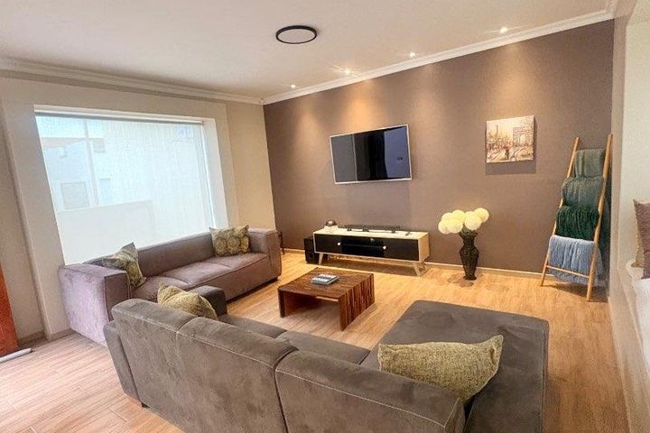 3 Bedroom House To Rent in Long Beach