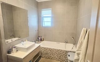 3 Bedroom House To Rent in Long Beach