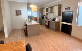 3 Bedroom House To Rent in Long Beach