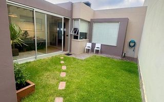 3 Bedroom House To Rent in Long Beach