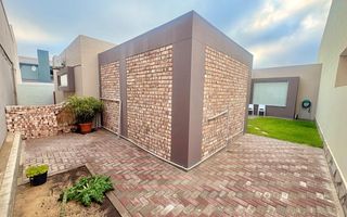 3 Bedroom House To Rent in Long Beach