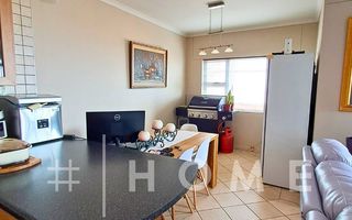 3 Bedroom Apartment/Penthouse For Sale in Long Beach