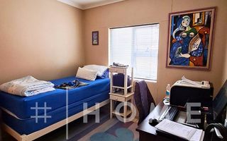 3 Bedroom Apartment/Penthouse For Sale in Long Beach