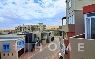 3 Bedroom Apartment/Penthouse For Sale in Long Beach