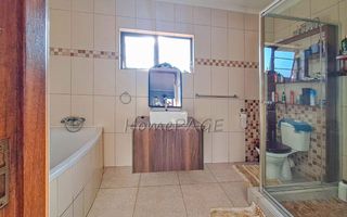 3 Bedroom House For Sale in Meersig