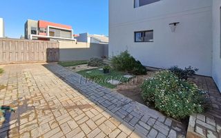 3 Bedroom House For Sale in Meersig
