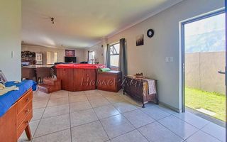 3 Bedroom House For Sale in Meersig
