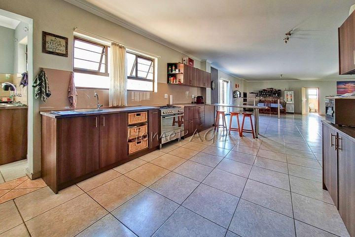 3 Bedroom House For Sale in Meersig