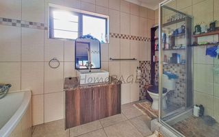 3 Bedroom House For Sale in Meersig