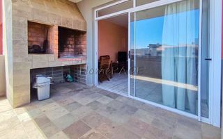 2 Bedroom Apartment/Penthouse For Sale in Long Beach