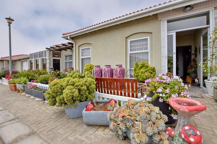 2 Bedroom Retirement For Sale in Swakopmund Ext 16