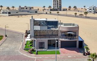 5 Bedroom House For Sale in Afrodite Beach