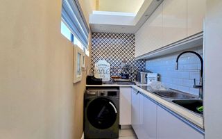 5 Bedroom House For Sale in Afrodite Beach