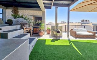 5 Bedroom House For Sale in Afrodite Beach