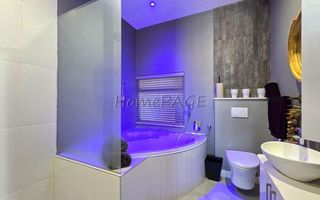 5 Bedroom House For Sale in Afrodite Beach