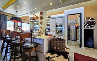 5 Bedroom House For Sale in Afrodite Beach