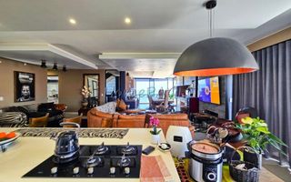 5 Bedroom House For Sale in Afrodite Beach