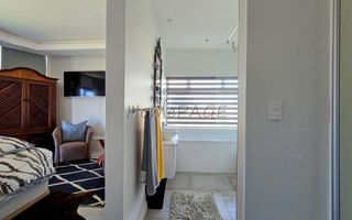 5 Bedroom House For Sale in Afrodite Beach