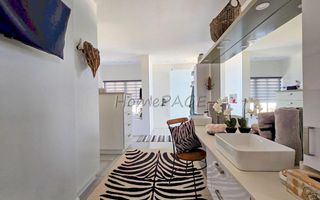 5 Bedroom House For Sale in Afrodite Beach