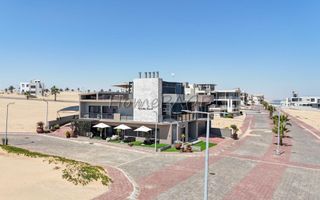 5 Bedroom House For Sale in Afrodite Beach