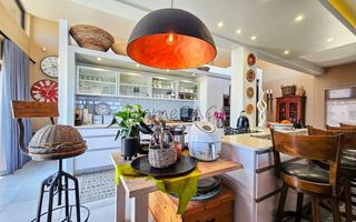 5 Bedroom House For Sale in Afrodite Beach