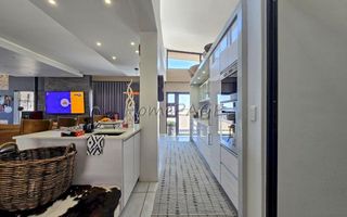 5 Bedroom House For Sale in Afrodite Beach