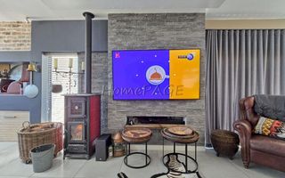 5 Bedroom House For Sale in Afrodite Beach