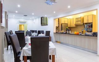 10 Bedroom House For Sale in Hochlandpark