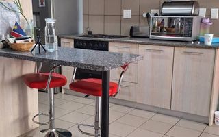 2 Bedroom Apartment/Penthouse For Sale in Rocky Crest