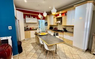 4 Bedroom House For Sale in Windhoek South